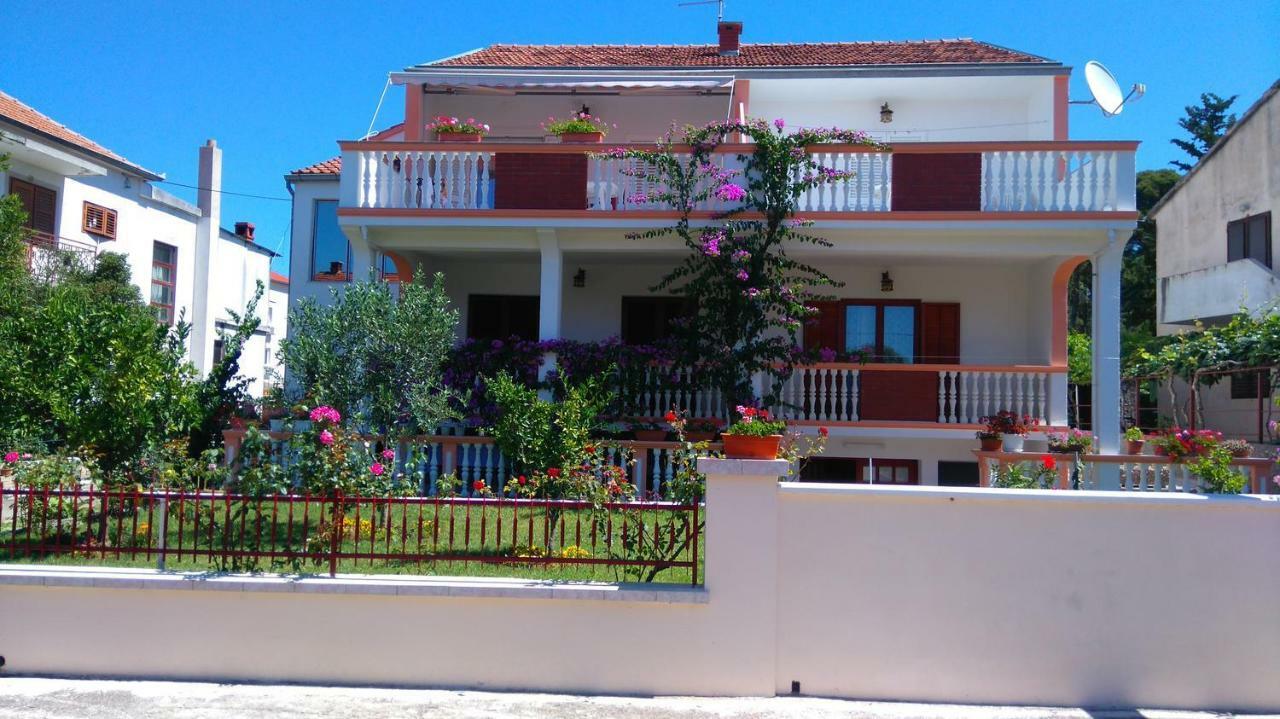 Apartmani Nimcevic Biograd Na Moru Esterno foto