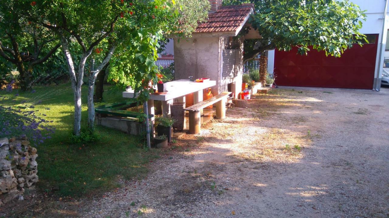 Apartmani Nimcevic Biograd Na Moru Esterno foto