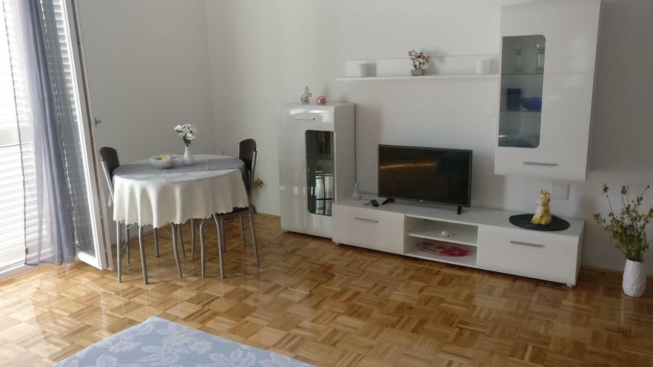 Apartmani Nimcevic Biograd Na Moru Esterno foto