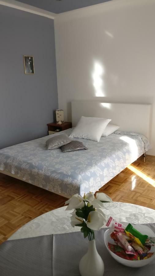 Apartmani Nimcevic Biograd Na Moru Esterno foto
