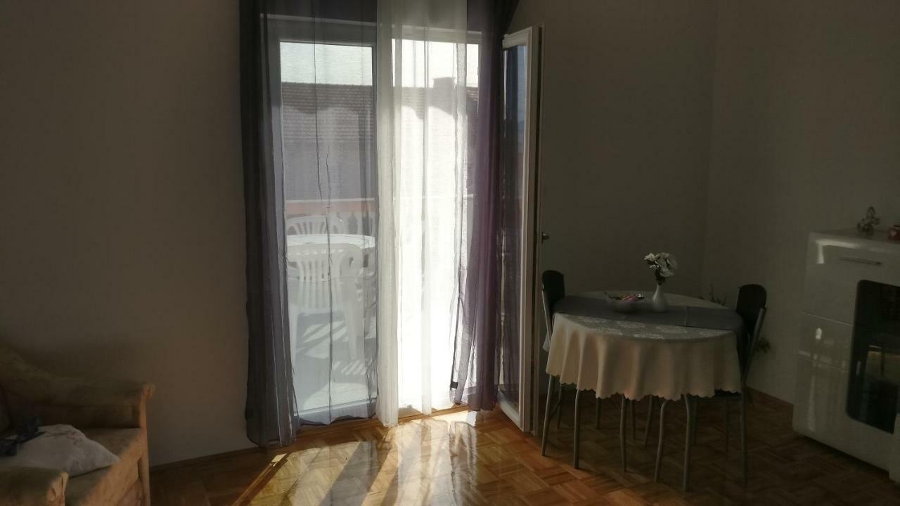Apartmani Nimcevic Biograd Na Moru Esterno foto